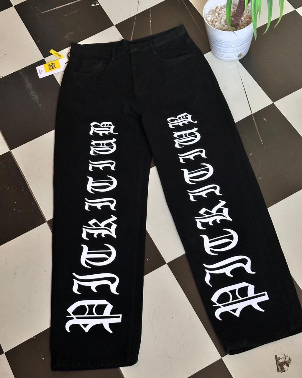 Exotic Black Straight Fit Denim Jeans