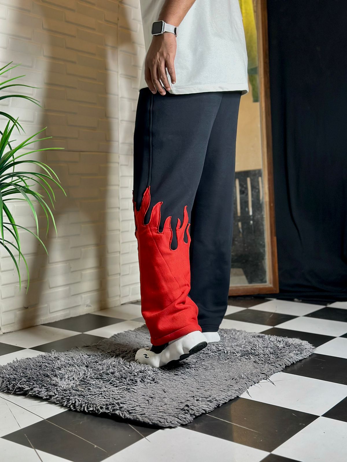 Elastic waistband close-up of Fire Kick Bottom Cotton Pant – durable stitching and black cotton