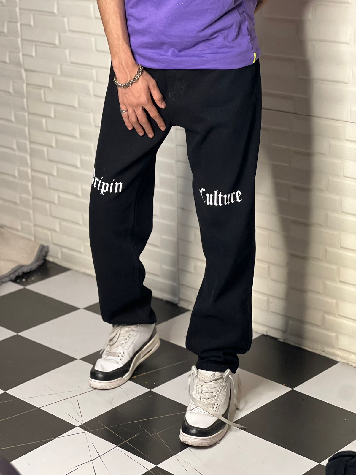 Knee Print Dripin Culture Straight Fit Jeans