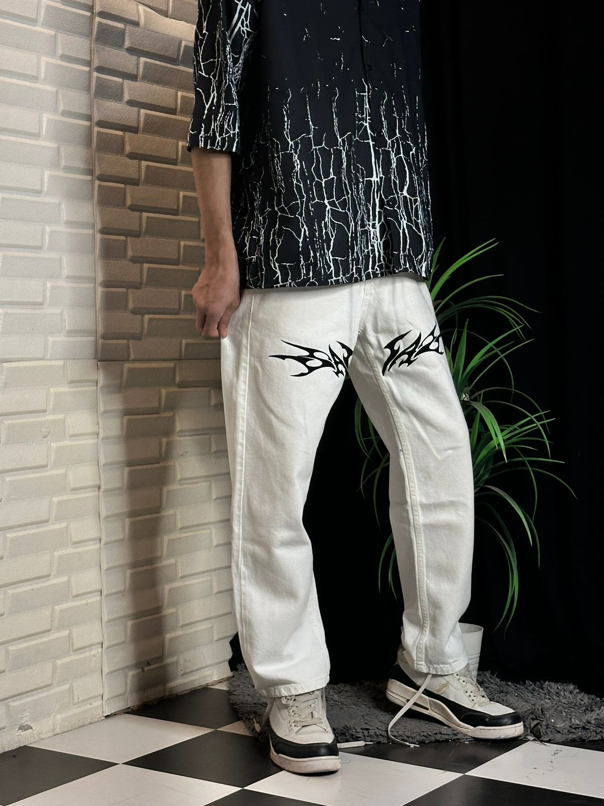 Savage White Straight Fit Baggy Jeans